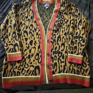Stylish Leopard Print Cardigan with Red Trim